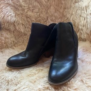 Jessica Simpson Black booties